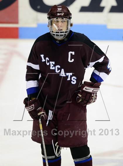 Thumbnail 3 in Brookfield/Bethel/Danbury vs. East Catholic (CIAC Division II Semifinal) photogallery.