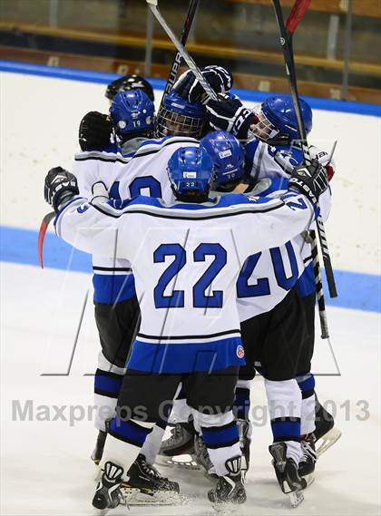 Thumbnail 1 in Brookfield/Bethel/Danbury vs. East Catholic (CIAC Division II Semifinal) photogallery.