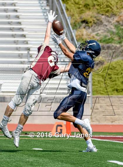 Thumbnail 2 in Whitney vs Oak Ridge scrimmage photogallery.
