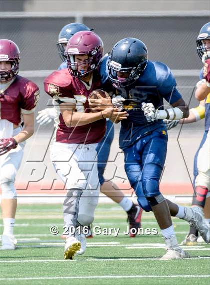 Thumbnail 1 in Whitney vs Oak Ridge scrimmage photogallery.