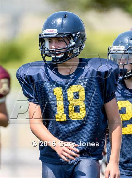 Thumbnail 3 in Whitney vs Oak Ridge scrimmage photogallery.