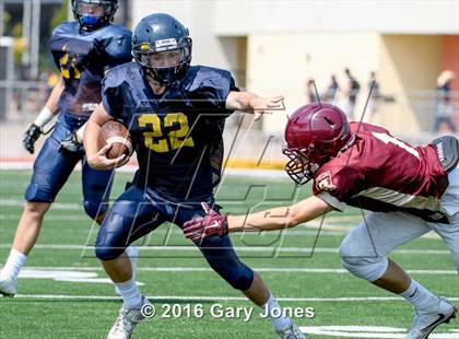 Thumbnail 3 in Whitney vs Oak Ridge scrimmage photogallery.