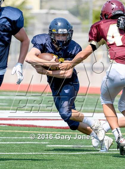 Thumbnail 2 in Whitney vs Oak Ridge scrimmage photogallery.