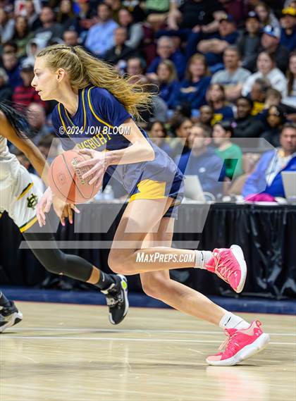 Thumbnail 1 in Holy Cross vs. Simsbury (CIAC L Final) photogallery.