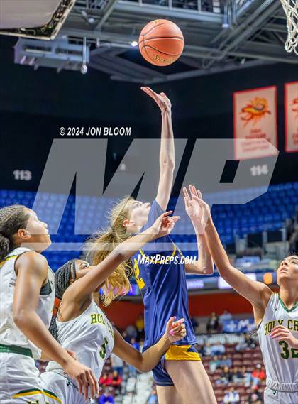 Thumbnail 3 in Holy Cross vs. Simsbury (CIAC L Final) photogallery.