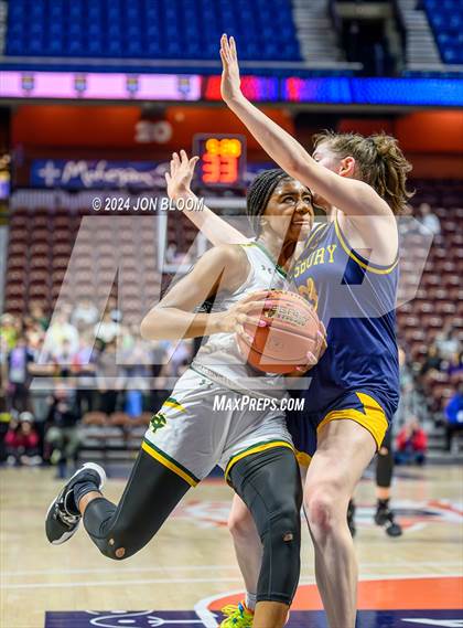 Thumbnail 1 in Holy Cross vs. Simsbury (CIAC L Final) photogallery.