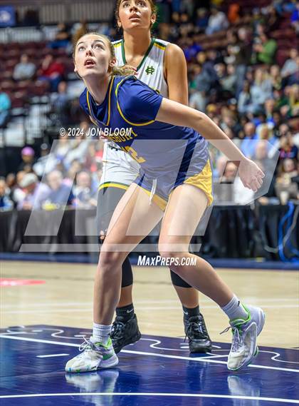 Thumbnail 3 in Holy Cross vs. Simsbury (CIAC L Final) photogallery.