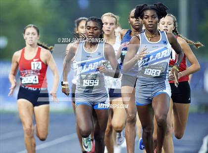 Thumbnail 1 in FHSAA 3A Finals (1600 Meters) photogallery.