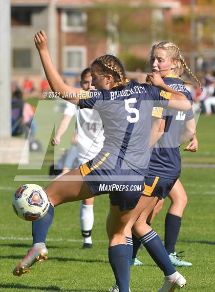 Thumbnail 2 in Boulder City vs. Pahrump Valley (Class 3A Southern Region FINAL) photogallery.