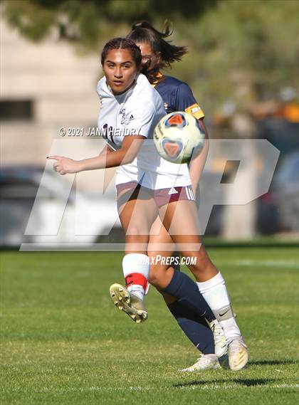 Thumbnail 1 in Boulder City vs. Pahrump Valley (Class 3A Southern Region FINAL) photogallery.