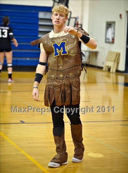 Thumbnail 1 in Thurston @ Marist photogallery.