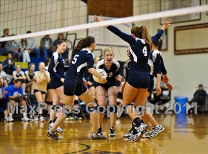 Thumbnail 2 in Thurston @ Marist photogallery.