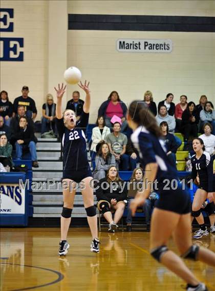 Thumbnail 3 in Thurston @ Marist photogallery.