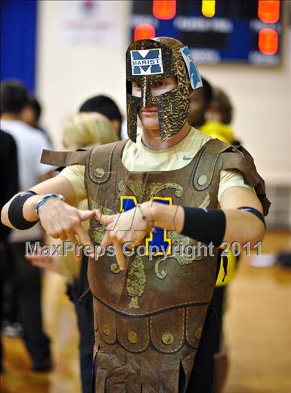 Thumbnail 3 in Thurston @ Marist photogallery.