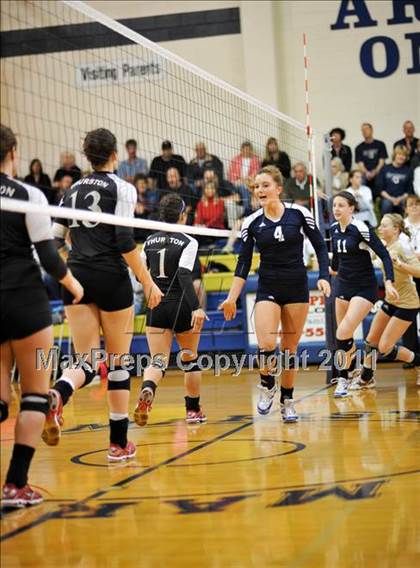 Thumbnail 2 in Thurston @ Marist photogallery.