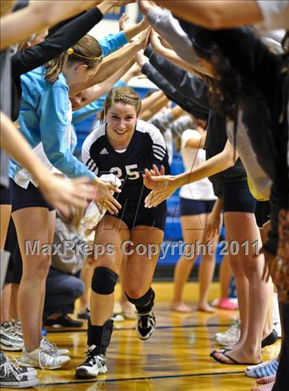 Thumbnail 1 in Thurston @ Marist photogallery.