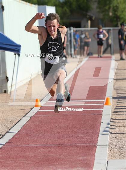 Thumbnail 1 in  AIA D2 State Track & Field Preliminary Championships  photogallery.