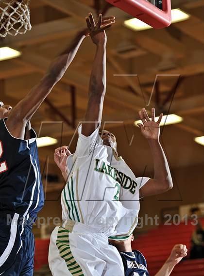 Thumbnail 2 in Brentwood School vs. Lakeside (MaxPreps Holiday Classic) photogallery.