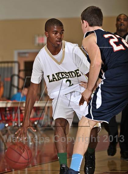 Thumbnail 1 in Brentwood School vs. Lakeside (MaxPreps Holiday Classic) photogallery.