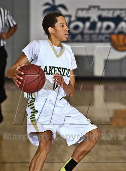 Thumbnail 1 in Brentwood School vs. Lakeside (MaxPreps Holiday Classic) photogallery.