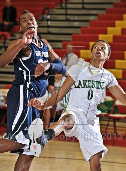 Thumbnail 1 in Brentwood School vs. Lakeside (MaxPreps Holiday Classic) photogallery.