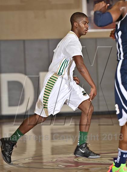 Thumbnail 1 in Brentwood School vs. Lakeside (MaxPreps Holiday Classic) photogallery.