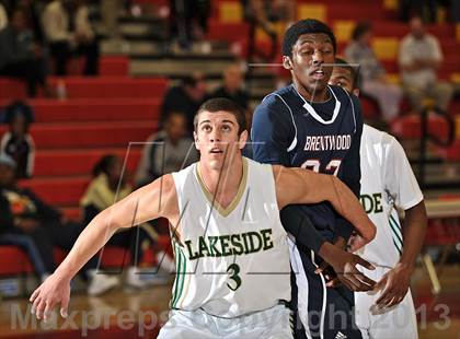 Thumbnail 2 in Brentwood School vs. Lakeside (MaxPreps Holiday Classic) photogallery.