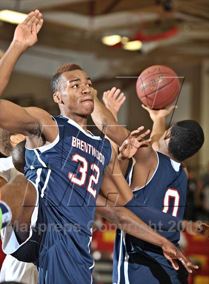 Thumbnail 1 in Brentwood School vs. Lakeside (MaxPreps Holiday Classic) photogallery.