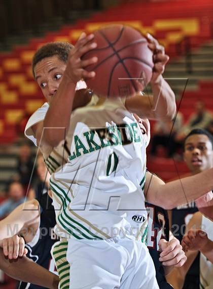 Thumbnail 2 in Brentwood School vs. Lakeside (MaxPreps Holiday Classic) photogallery.
