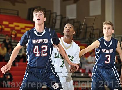 Thumbnail 2 in Brentwood School vs. Lakeside (MaxPreps Holiday Classic) photogallery.