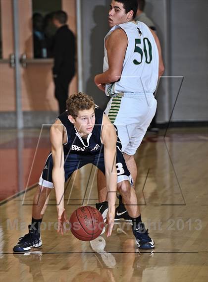 Thumbnail 3 in Brentwood School vs. Lakeside (MaxPreps Holiday Classic) photogallery.