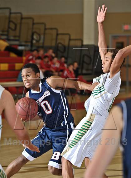 Thumbnail 3 in Brentwood School vs. Lakeside (MaxPreps Holiday Classic) photogallery.