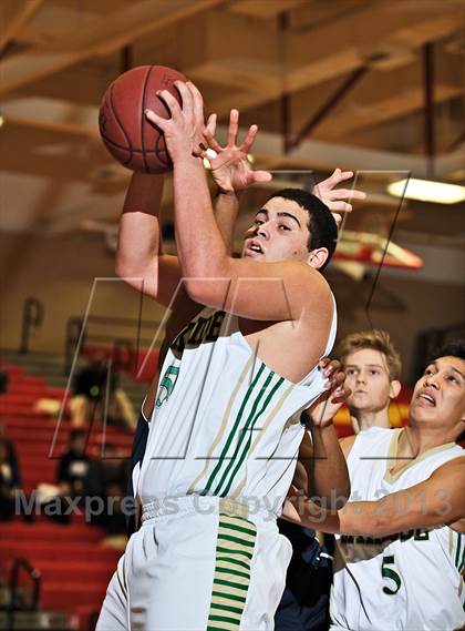 Thumbnail 1 in Brentwood School vs. Lakeside (MaxPreps Holiday Classic) photogallery.