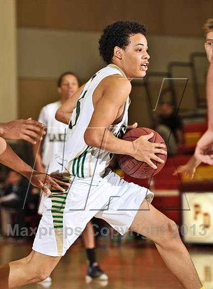 Thumbnail 3 in Brentwood School vs. Lakeside (MaxPreps Holiday Classic) photogallery.