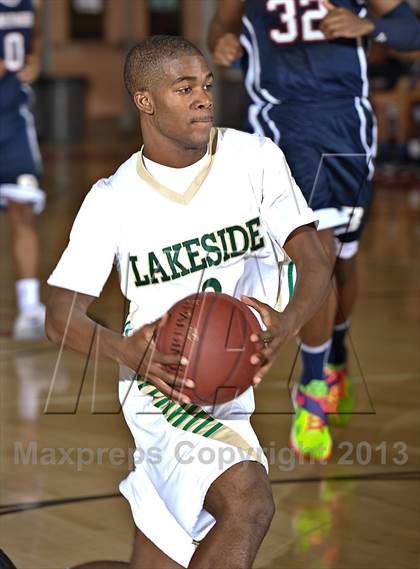 Thumbnail 1 in Brentwood School vs. Lakeside (MaxPreps Holiday Classic) photogallery.