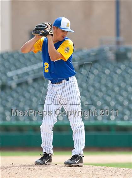 Thumbnail 3 in Linden vs. Escalon (Banner Island Classic) photogallery.