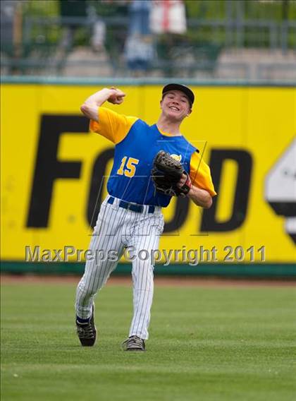 Thumbnail 3 in Linden vs. Escalon (Banner Island Classic) photogallery.