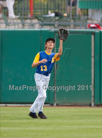 Thumbnail 1 in Linden vs. Escalon (Banner Island Classic) photogallery.