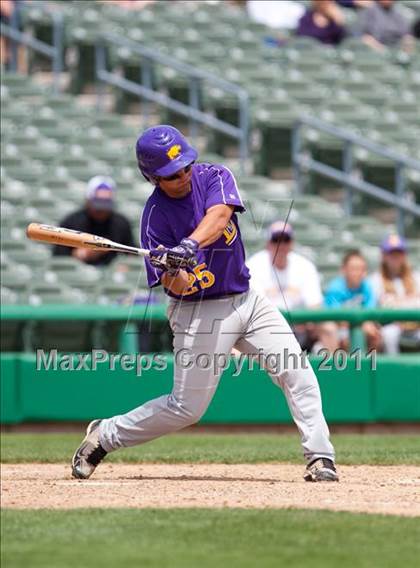 Thumbnail 3 in Linden vs. Escalon (Banner Island Classic) photogallery.