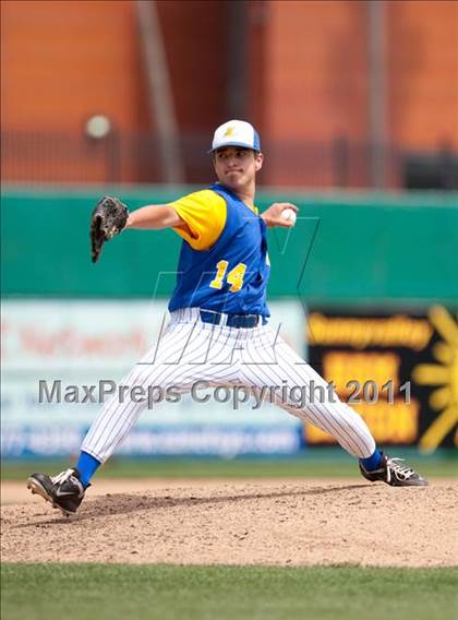 Thumbnail 2 in Linden vs. Escalon (Banner Island Classic) photogallery.