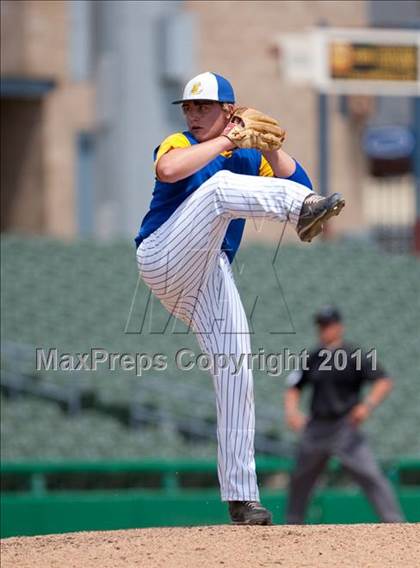 Thumbnail 3 in Linden vs. Escalon (Banner Island Classic) photogallery.