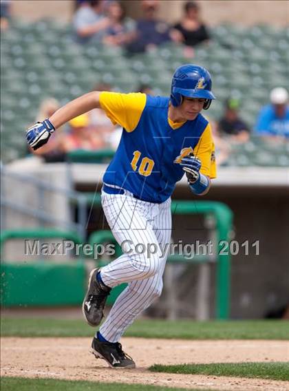 Thumbnail 2 in Linden vs. Escalon (Banner Island Classic) photogallery.