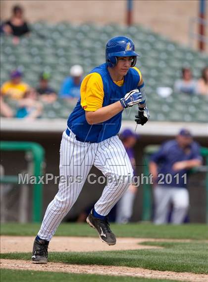 Thumbnail 3 in Linden vs. Escalon (Banner Island Classic) photogallery.