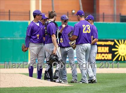 Thumbnail 1 in Linden vs. Escalon (Banner Island Classic) photogallery.