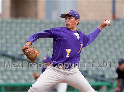 Thumbnail 2 in Linden vs. Escalon (Banner Island Classic) photogallery.