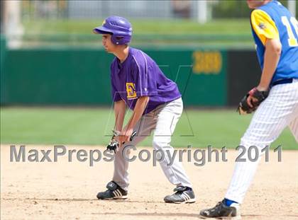 Thumbnail 2 in Linden vs. Escalon (Banner Island Classic) photogallery.