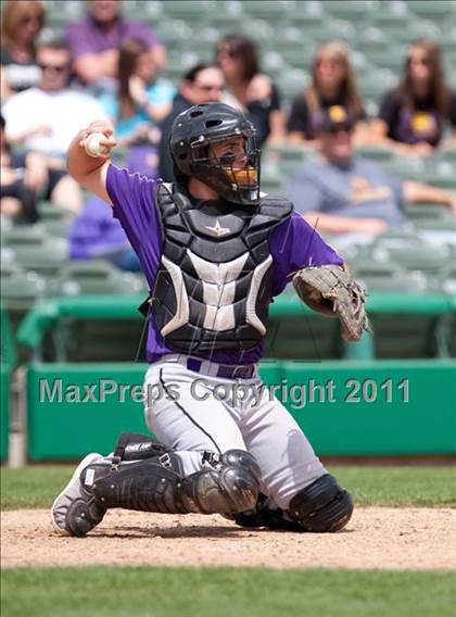 Thumbnail 2 in Linden vs. Escalon (Banner Island Classic) photogallery.
