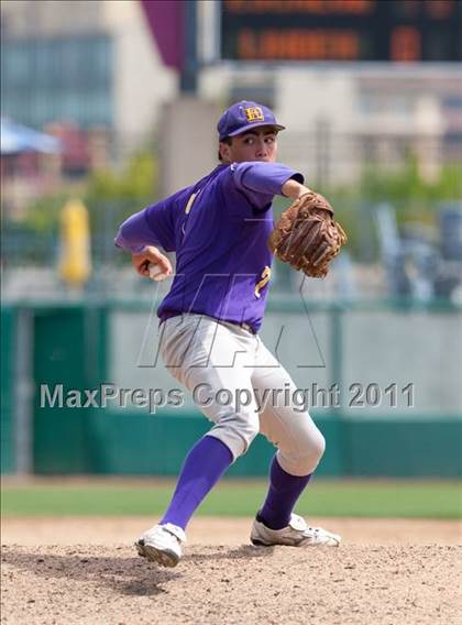 Thumbnail 2 in Linden vs. Escalon (Banner Island Classic) photogallery.