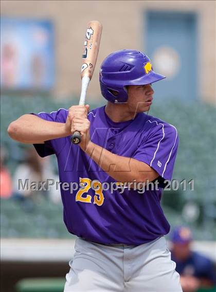 Thumbnail 3 in Linden vs. Escalon (Banner Island Classic) photogallery.