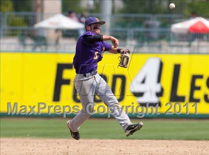 Thumbnail 1 in Linden vs. Escalon (Banner Island Classic) photogallery.